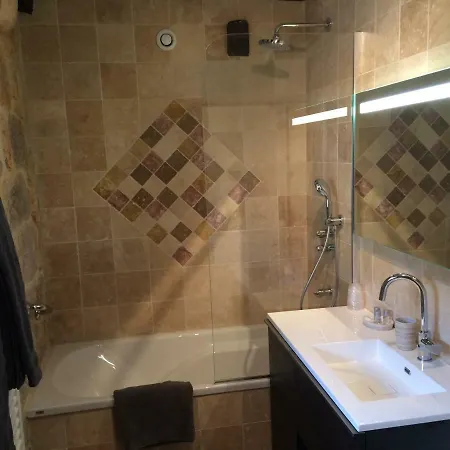 D'hotes La Licorne 4*