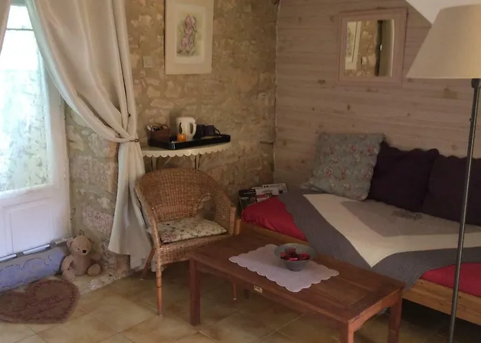 Gasthof D'hotes La Licorne Valojoulx